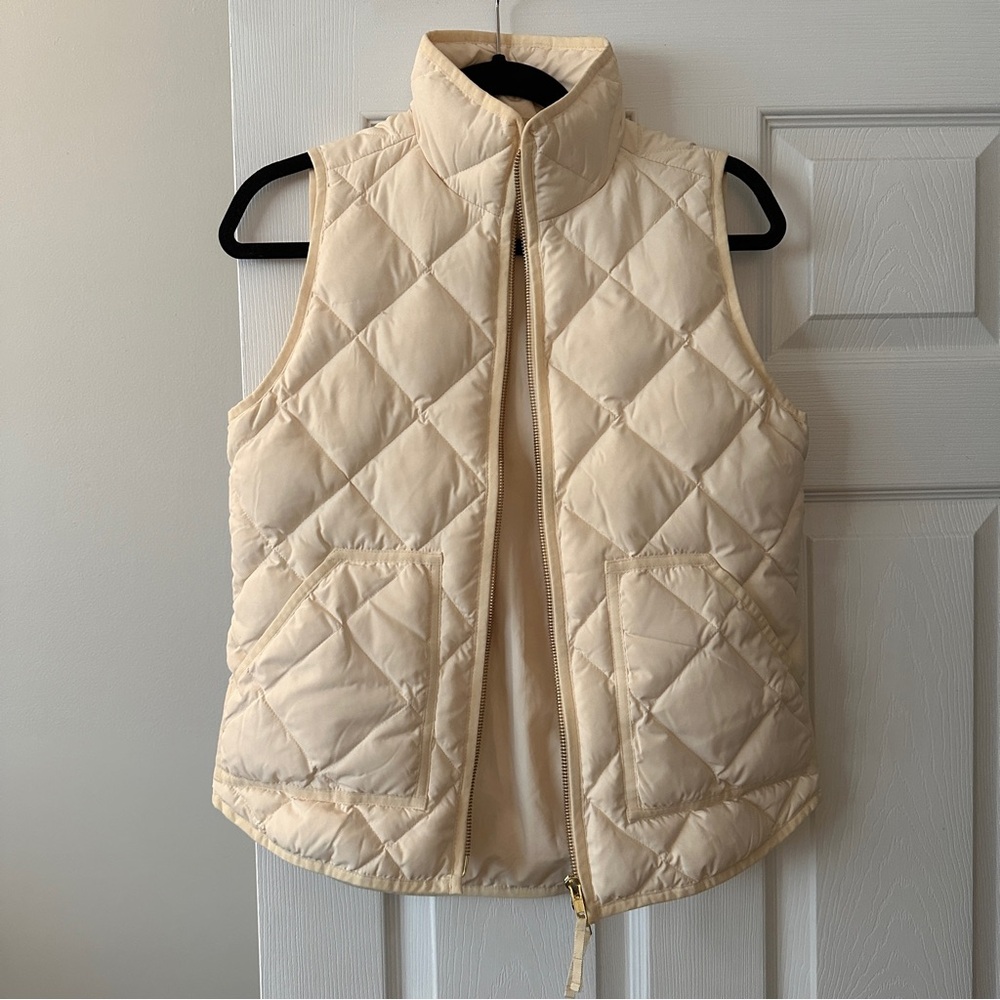 J. Crew Factory Cream Quilted Vest / X-SMALL
